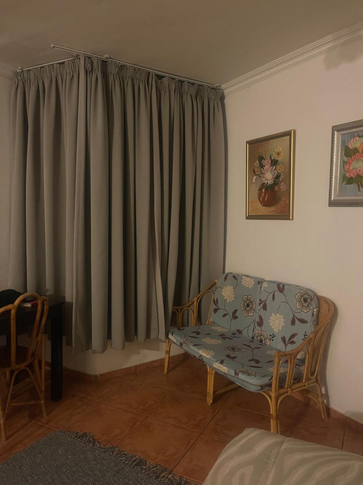 Apartment Luridean Cars And *